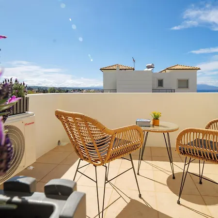 La Casa Di Fiori Stylish Holiday home *